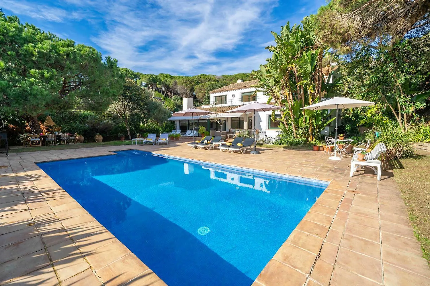 Villa Les Oliveres - Lux Houses Experience Lloret de Mar