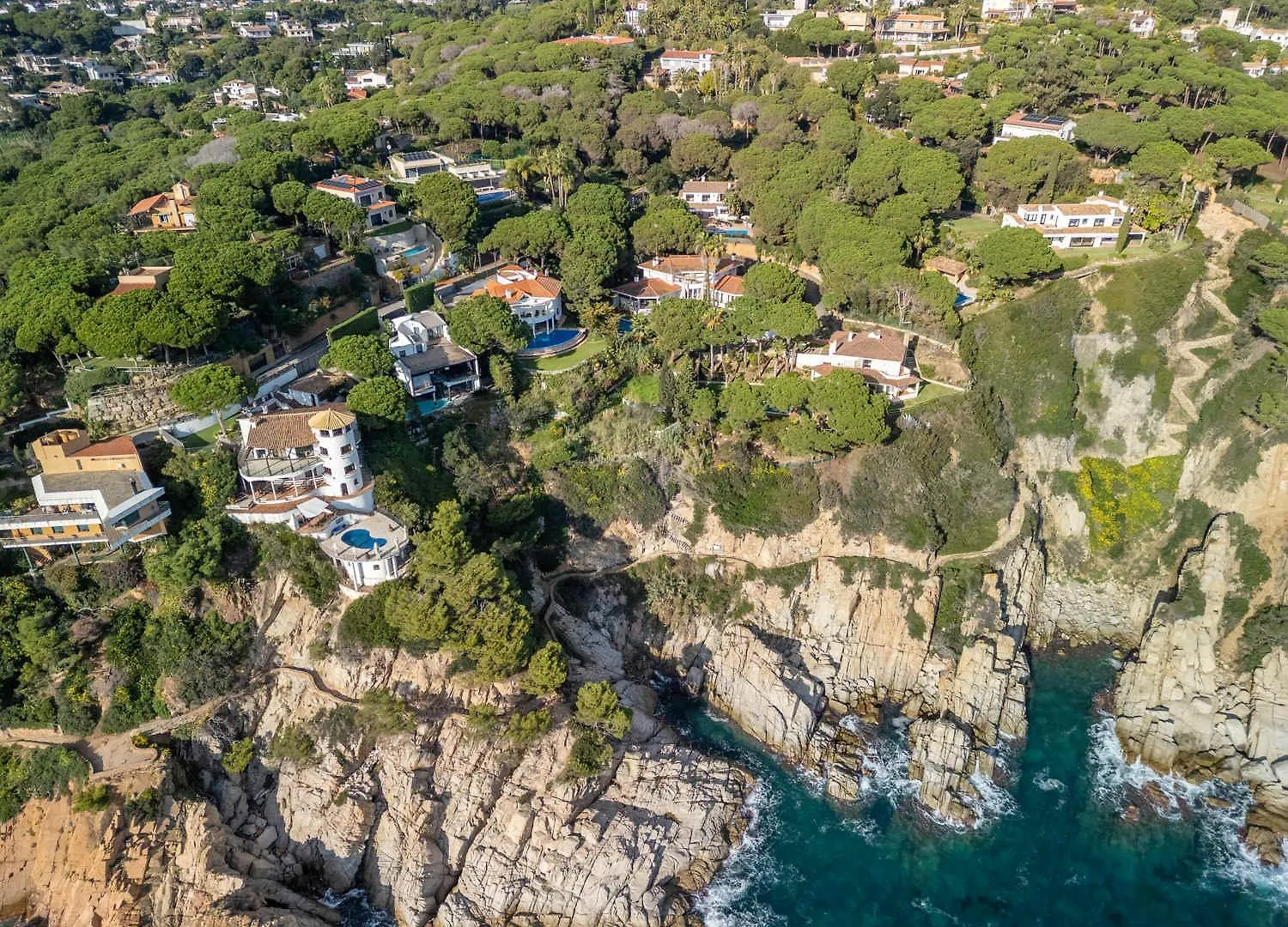 Villa Les Oliveres - Lux Houses Experience Lloret de Mar 0*,  Spain